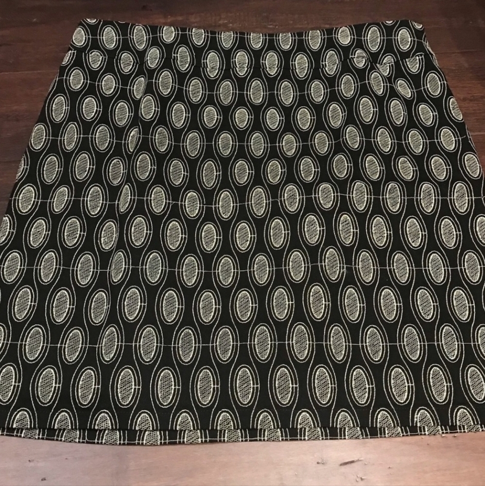 Ann Taylor Loft Geometric Design Black & White Straight Career Skirt Size 12 - Picture 5 of 6